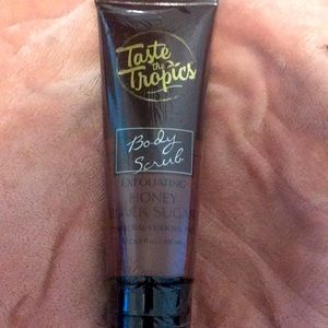 Exfoliating Honey black sugar scrub